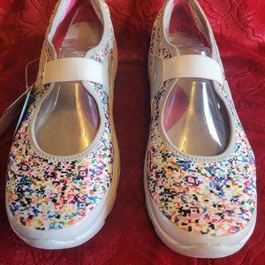 New with tags/box BZEES multip color